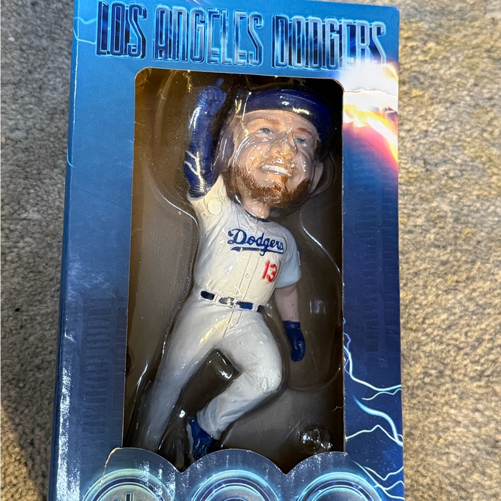 Max Muncy Dodgers Collectible Box